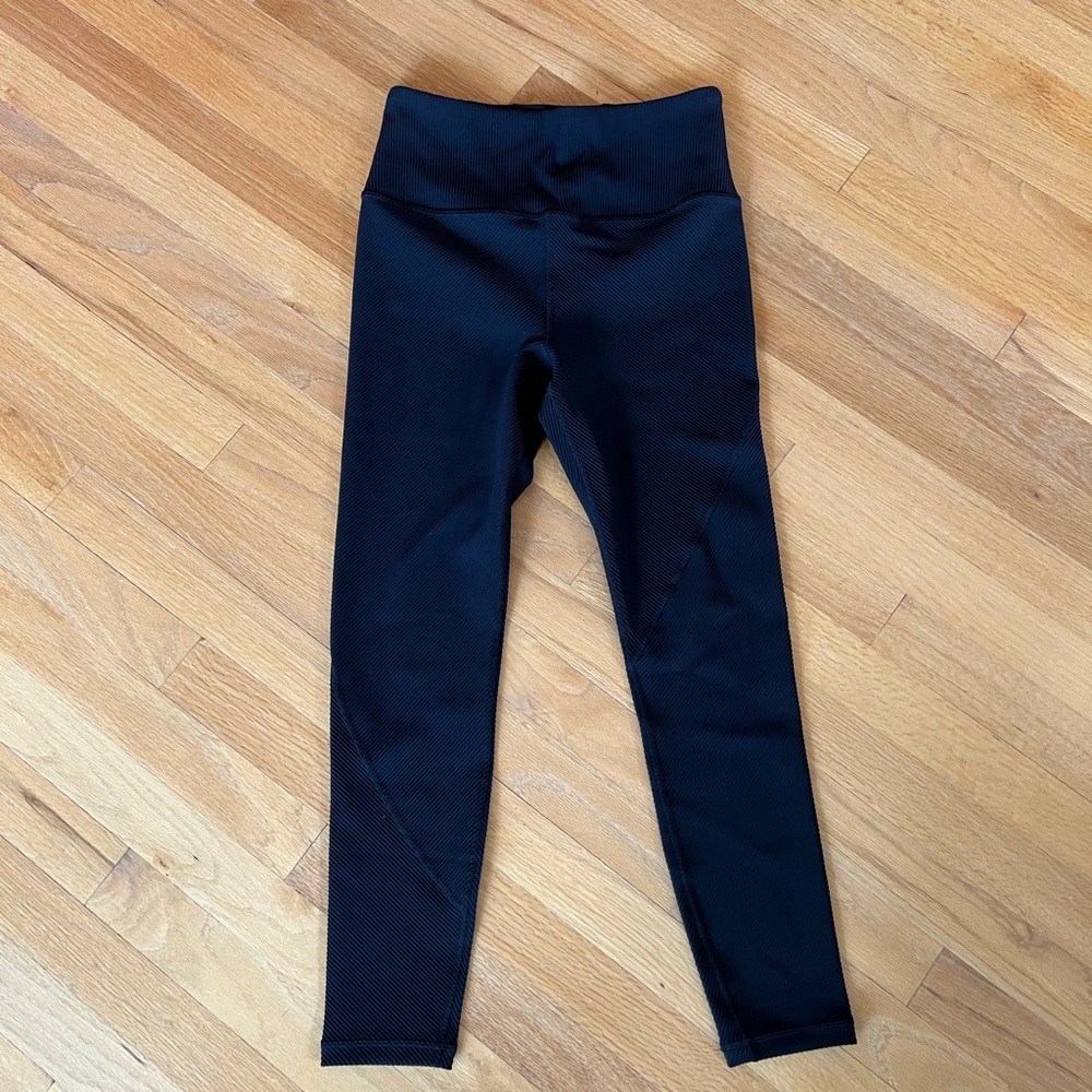 Athleta synergy ribbed 7/8 tights - black leggings high waisted ribbed